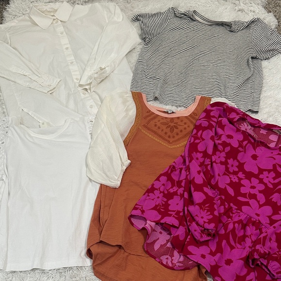 H&M Tops - 🦋 Bundle of 5 Woman’s Blouses Size Medium